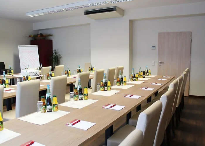 Roedelheimer Hof - Am Wasserturm 3*