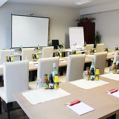 Hotell Rödelheimer Hof - Am Wasserturm 3*