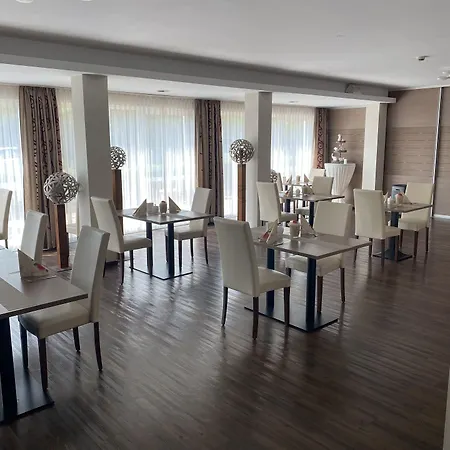 Rödelheimer Hof - Am Wasserturm 3* Frankfurt am Main