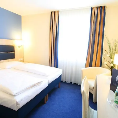 Roedelheimer Hof - Am Wasserturm Hotel 3*