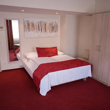 Hotel Roedelheimer Hof - Am Wasserturm 3*