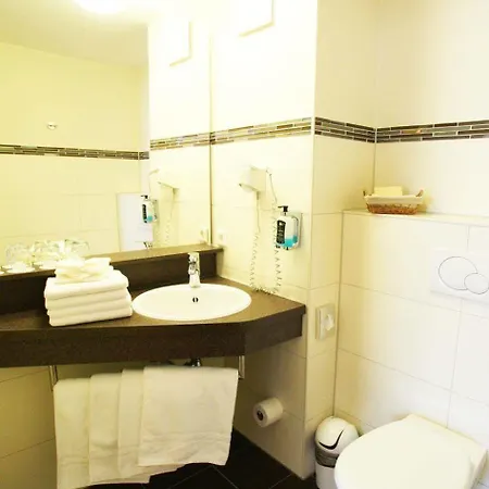 Roedelheimer Hof - Am Wasserturm Hotel 3*