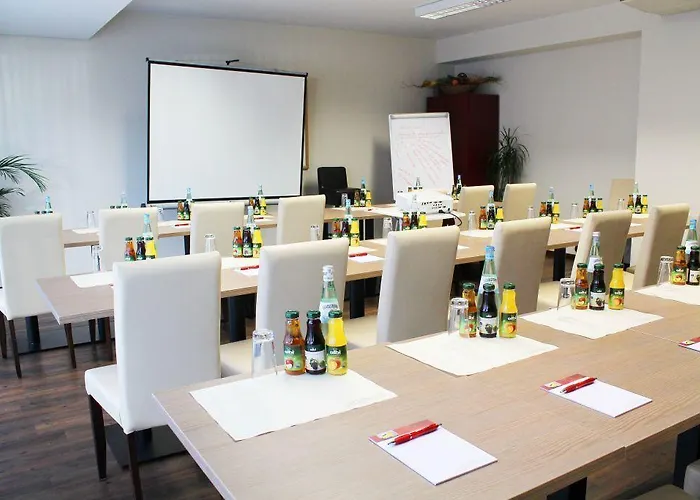 Hotel Roedelheimer Hof - Am Wasserturm 3*