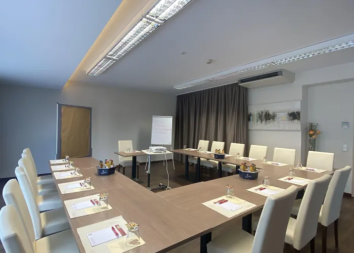 Roedelheimer Hof - Am Wasserturm Hotel 3*