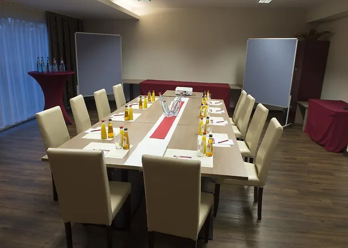 罗德赫梅尔水塔酒店