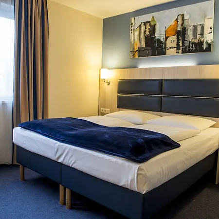 Отель Roedelheimer Hof - Am Wasserturm Франкфурт-на-Майне