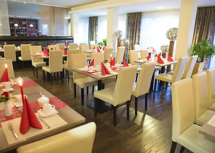 Roedelheimer Hof - Am Wasserturm Отель Франкфурт-на-Майне