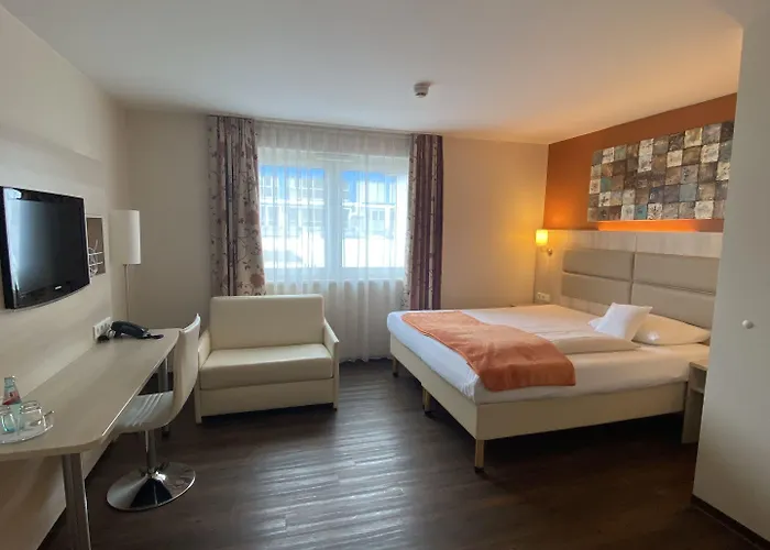 Roedelheimer Hof - Am Wasserturm 3*