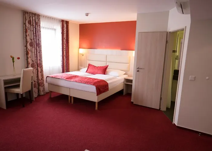 Roedelheimer Hof - Am Wasserturm Отель 3*